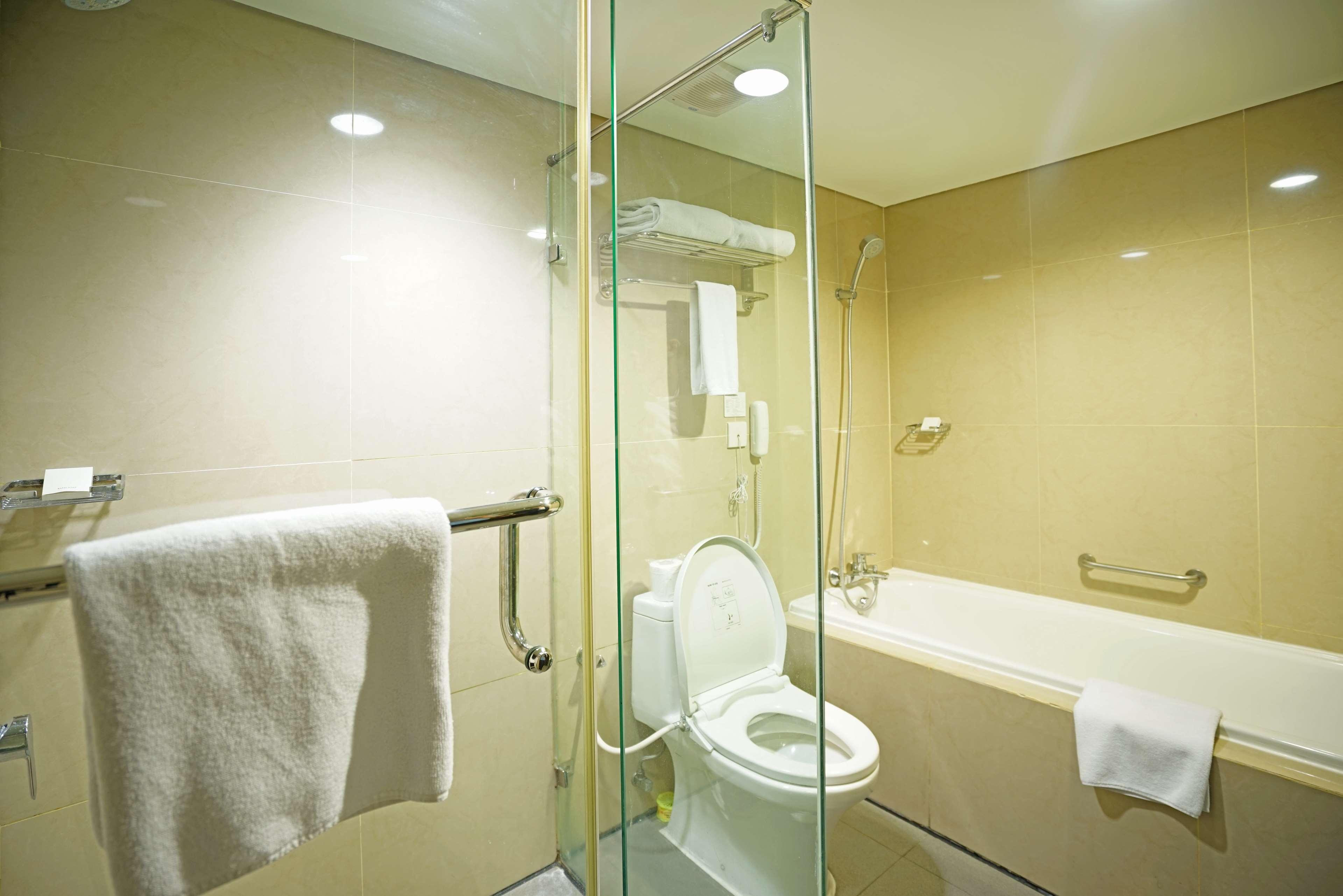 Best Western Premier The Hive Giacarta Esterno foto