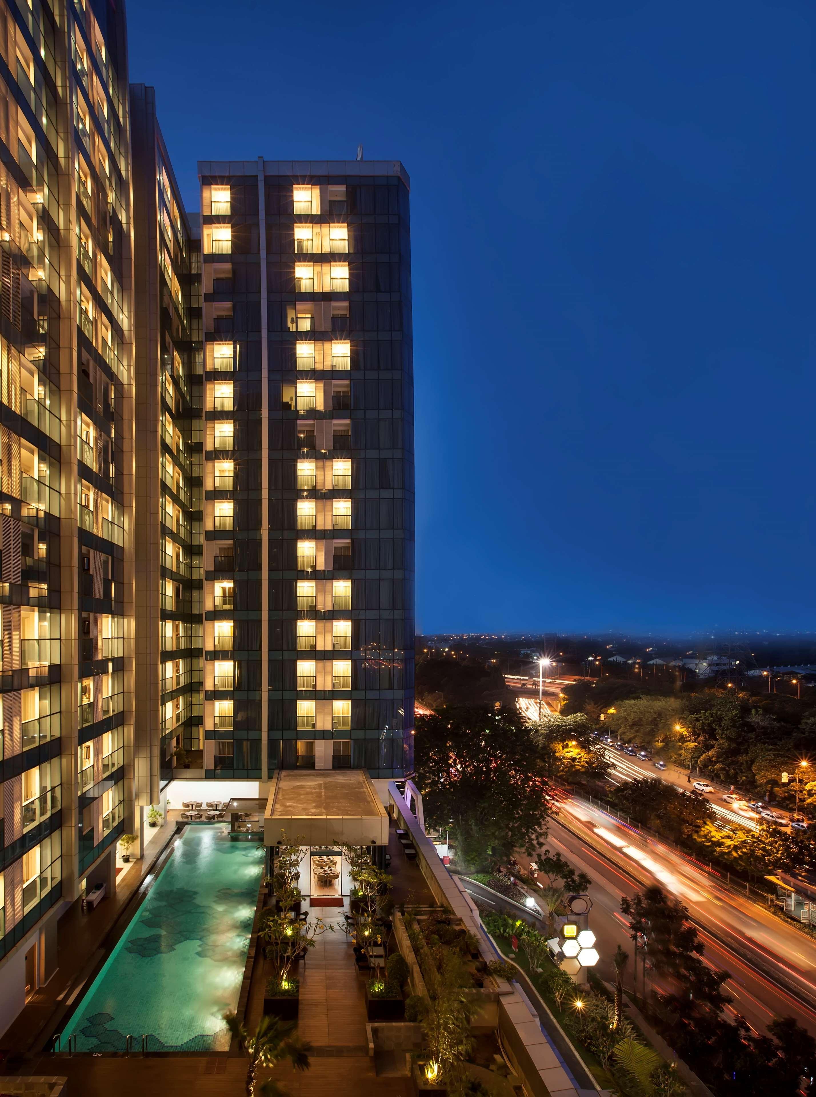 Best Western Premier The Hive Giacarta Esterno foto