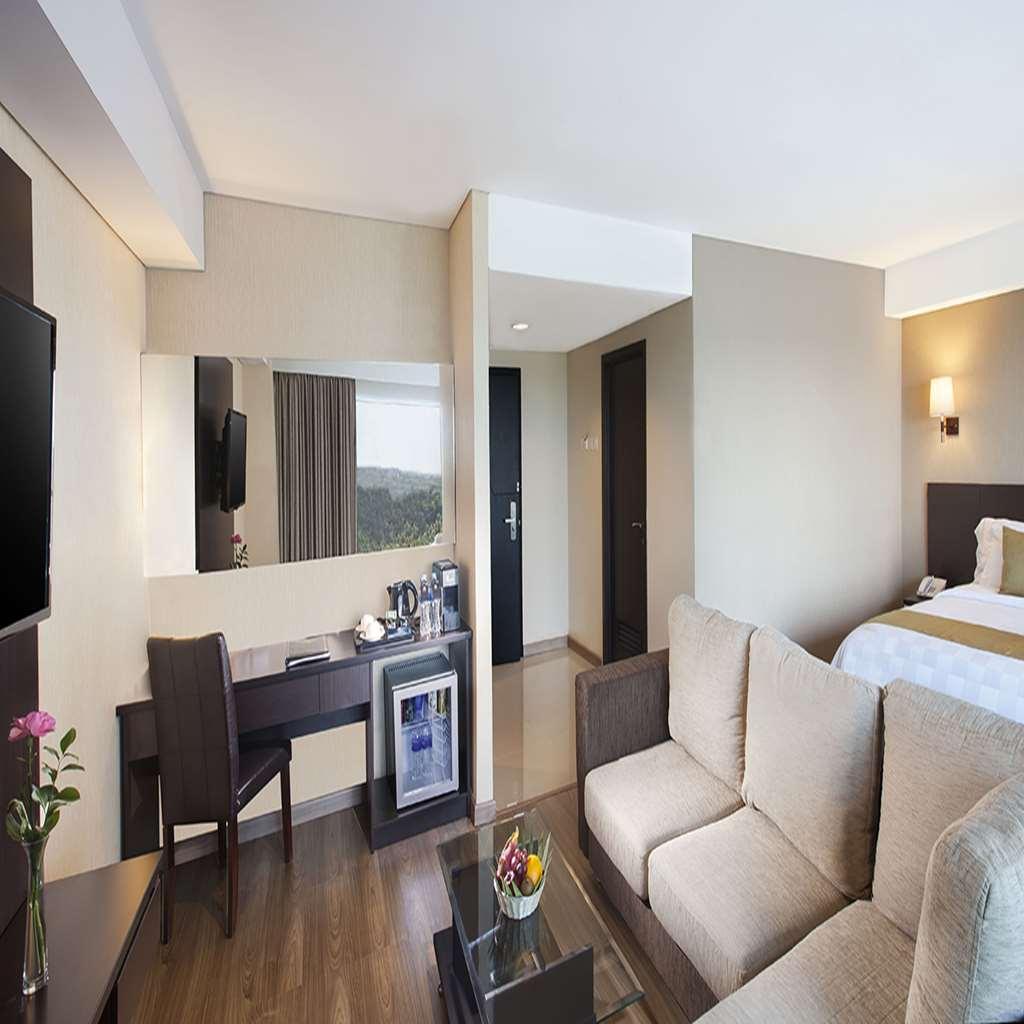 Best Western Premier The Hive Giacarta Camera foto